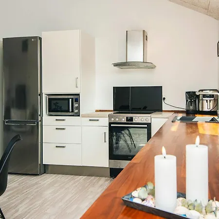 Semesterbostad 4 Star In *